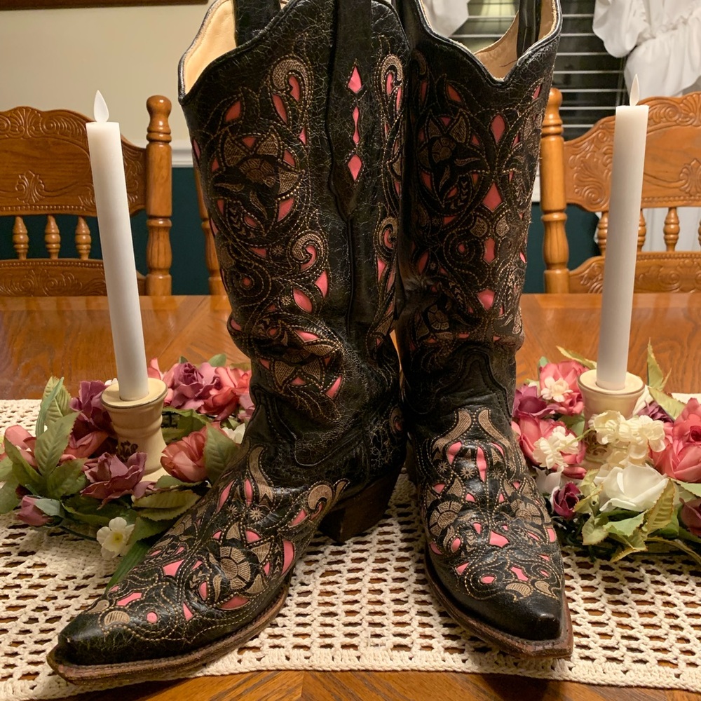 Corral A1953 size 8 Black/Pink Boots